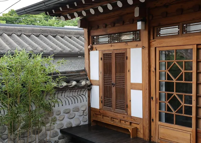 Damsojeong A 100 Year Old Traditional Korean Hanok Built In 1921 ソウル特別市