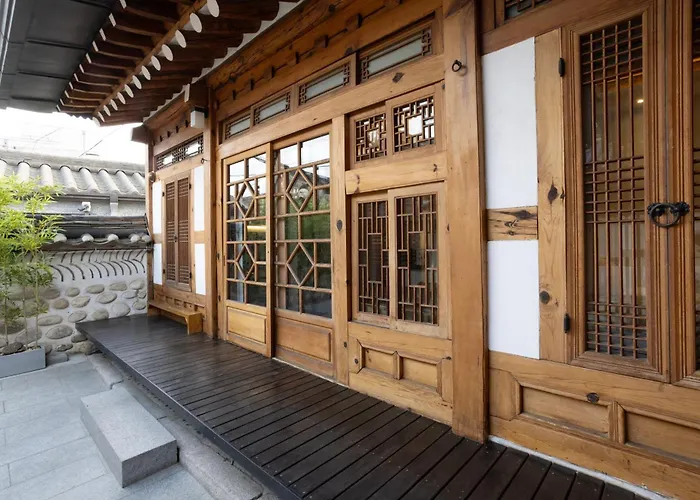 別荘 Damsojeong A 100 Year Old Traditional Korean Hanok Built In 1921 *