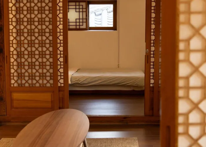 Damsojeong A 100 Year Old Traditional Korean Hanok Built In 1921 別荘
