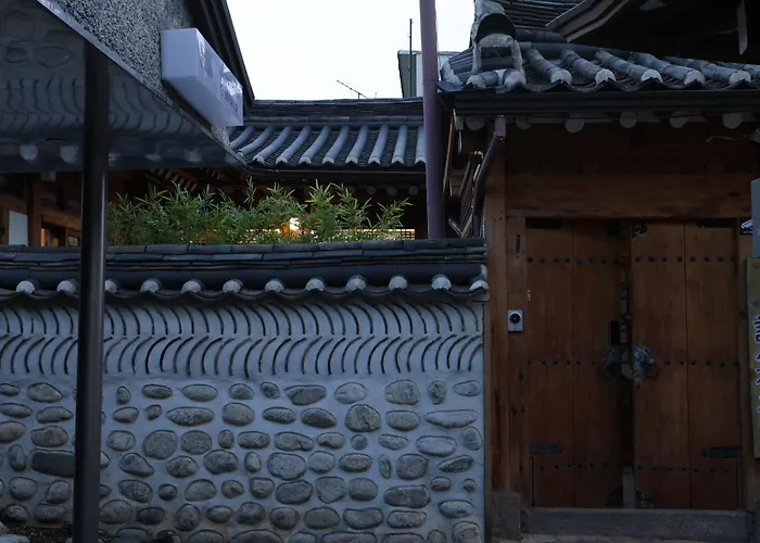 Damsojeong A 100 Year Old Traditional Korean Hanok Built In 1921 別荘
