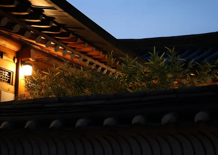 Damsojeong A 100 Year Old Traditional Korean Hanok Built In 1921 ソウル特別市