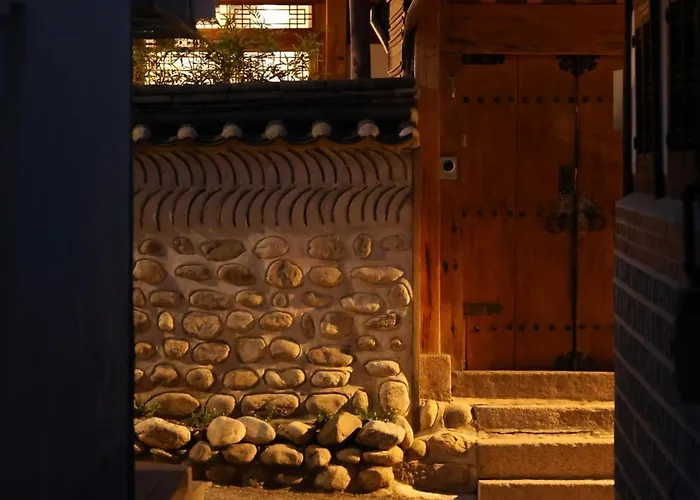 別荘 Damsojeong A 100 Year Old Traditional Korean Hanok Built In 1921 *